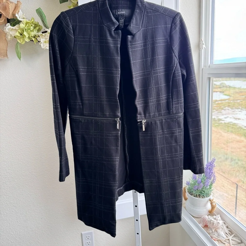 Alfani. Size 2